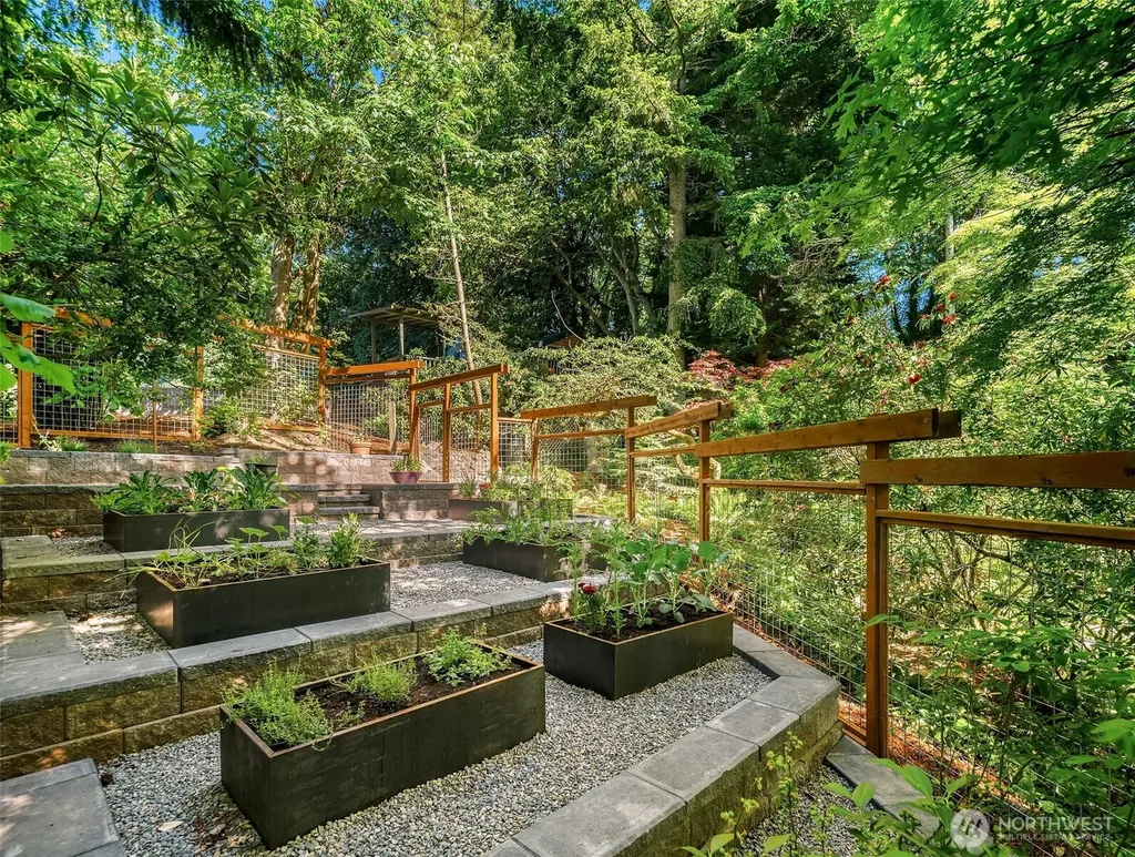 10157 SW 263 Street Vashon WA 98070