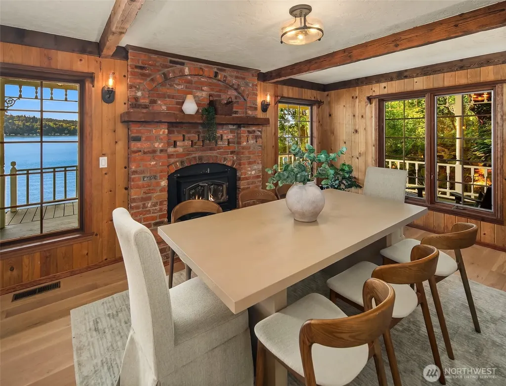 10157 SW 263 Street Vashon WA 98070
