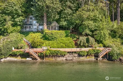 10157 SW 263 Street Vashon WA 98070
