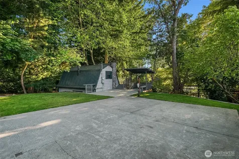 10157 SW 263 Street Vashon WA 98070