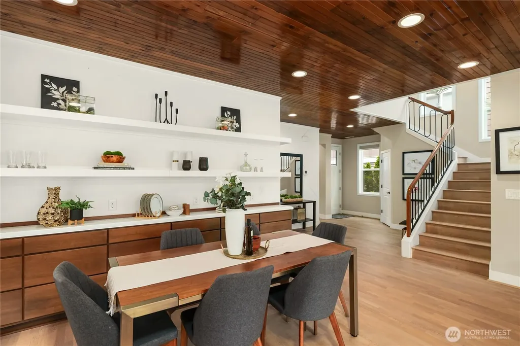 1444 242nd Avenue NE Sammamish WA 98074
