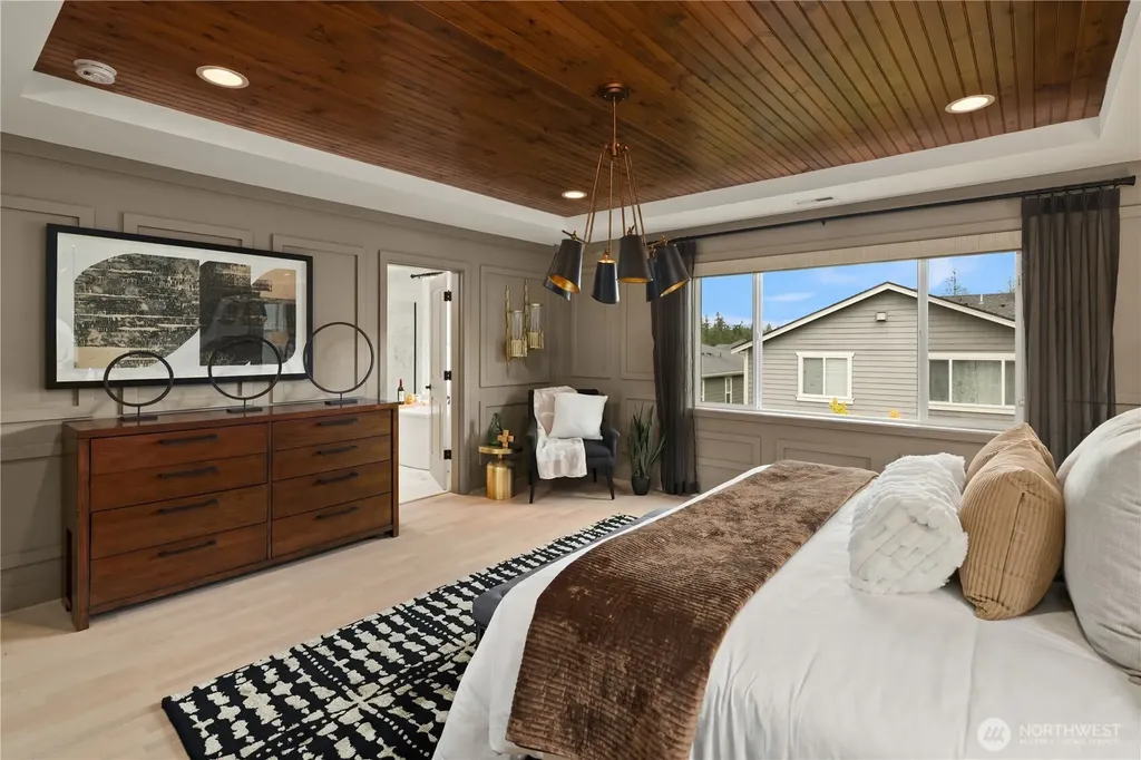 1444 242nd Avenue NE Sammamish WA 98074