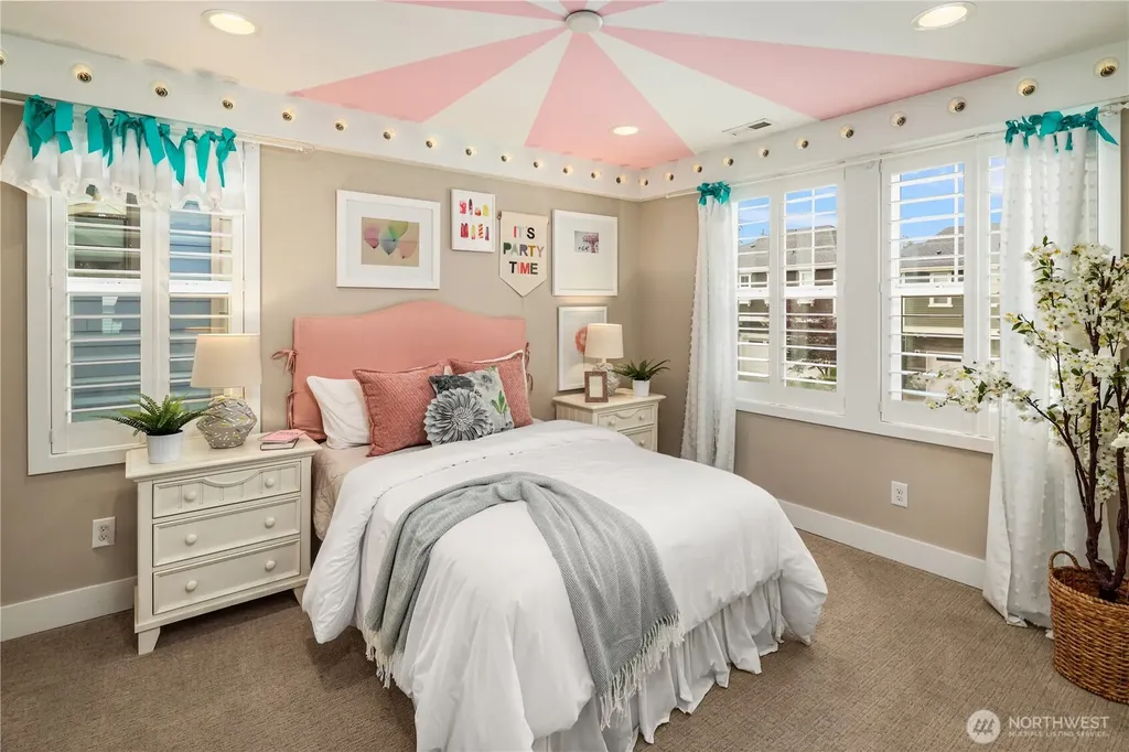 1444 242nd Avenue NE Sammamish WA 98074