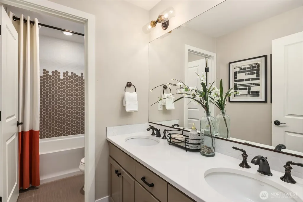 1444 242nd Avenue NE Sammamish WA 98074