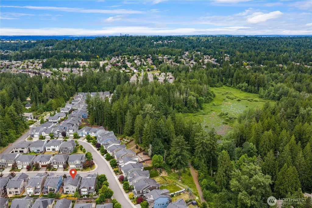 1444 242nd Avenue NE Sammamish WA 98074