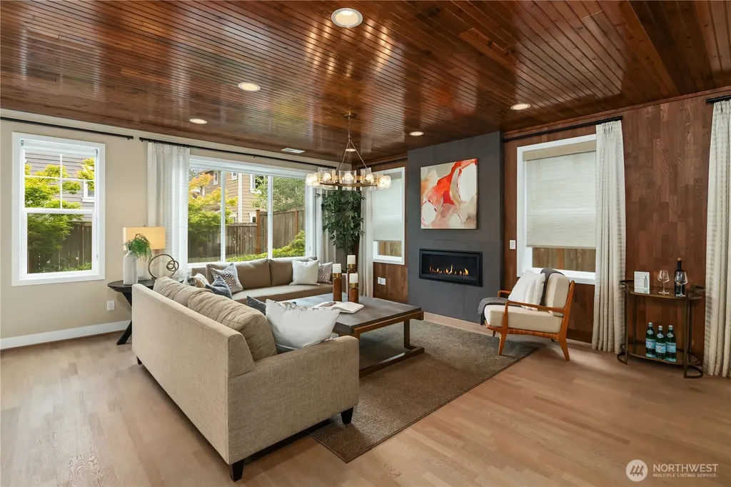 1444 242nd Avenue NE Sammamish WA 98074