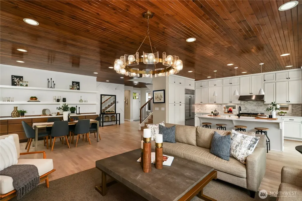 1444 242nd Avenue NE Sammamish WA 98074
