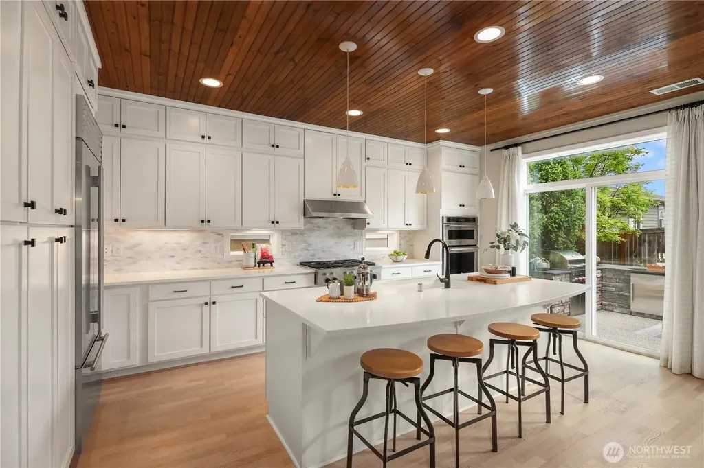 1444 242nd Avenue NE Sammamish WA 98074