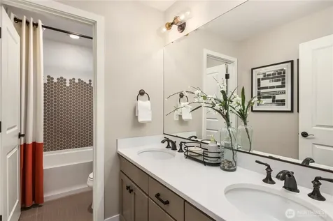 1444 242nd Avenue NE Sammamish WA 98074