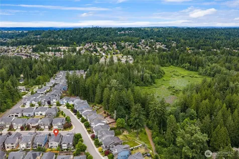 1444 242nd Avenue NE Sammamish WA 98074