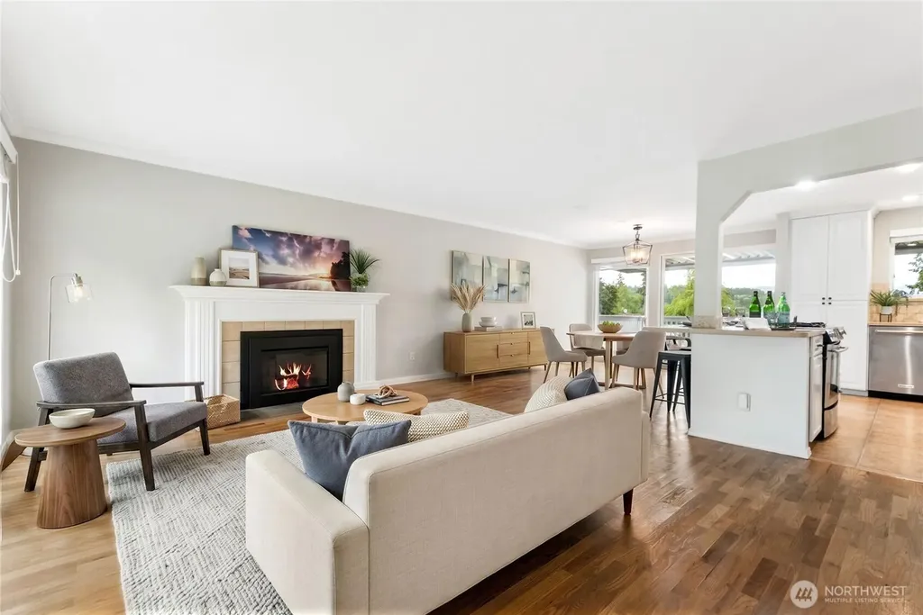 304 128th Avenue SE Bellevue WA 98005
