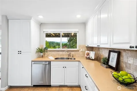 304 128th Avenue SE Bellevue WA 98005