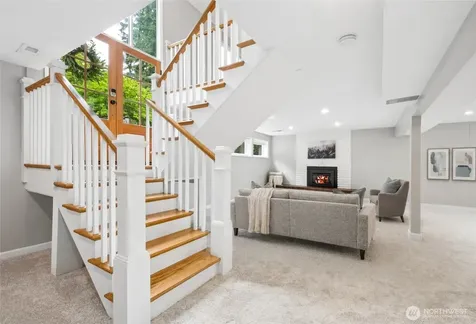304 128th Avenue SE Bellevue WA 98005