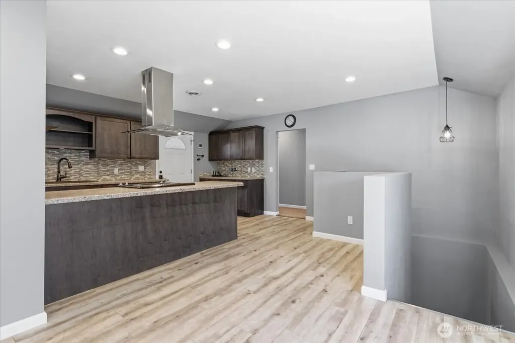 219 Washington Place Electric City WA 99123
