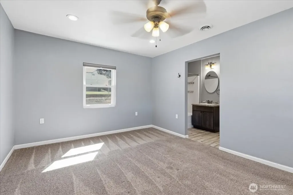 219 Washington Place Electric City WA 99123