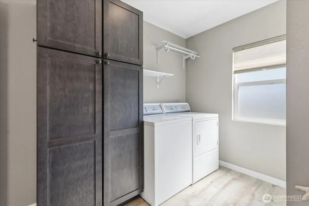219 Washington Place Electric City WA 99123