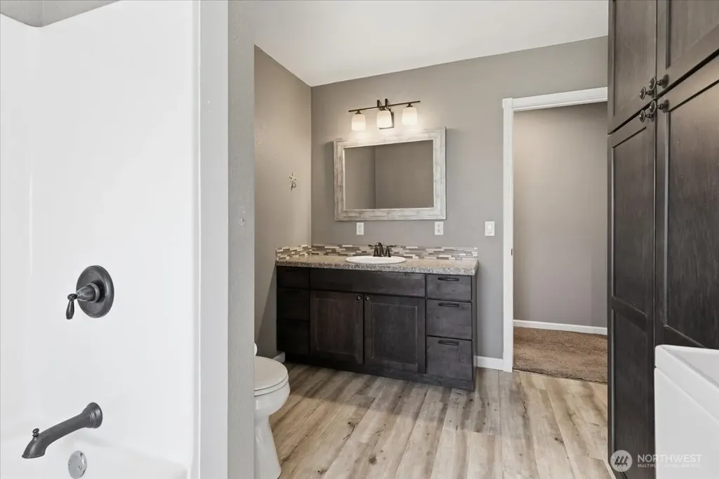 219 Washington Place Electric City WA 99123