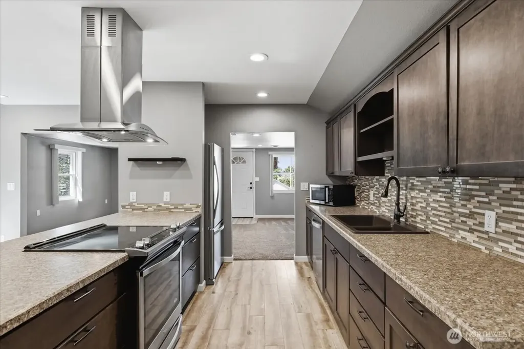 219 Washington Place Electric City WA 99123