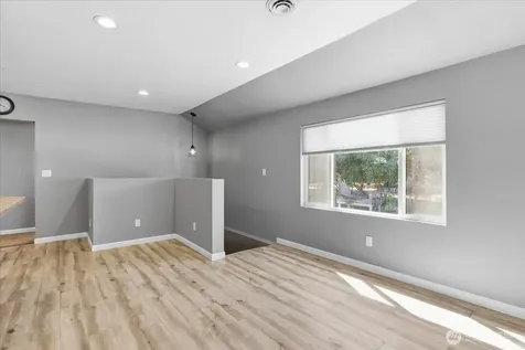 219 Washington Place Electric City WA 99123