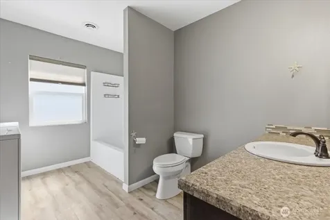 219 Washington Place Electric City WA 99123
