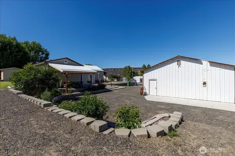 219 Washington Place Electric City WA 99123