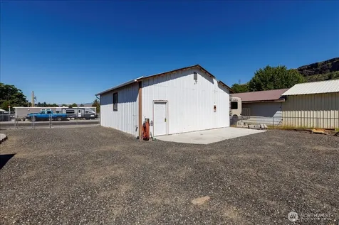 219 Washington Place Electric City WA 99123