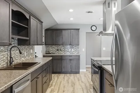 219 Washington Place Electric City WA 99123