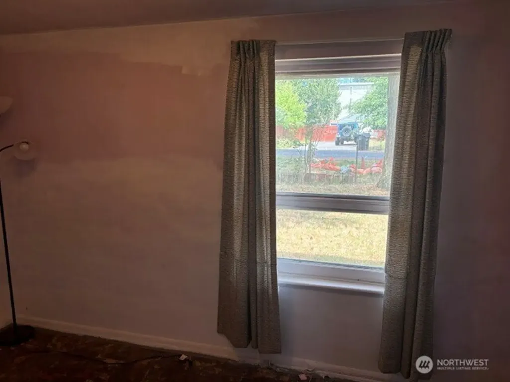741 N 128th Street Seattle WA 98133