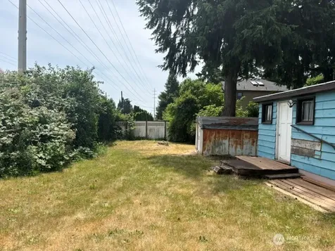 741 N 128th Street Seattle WA 98133