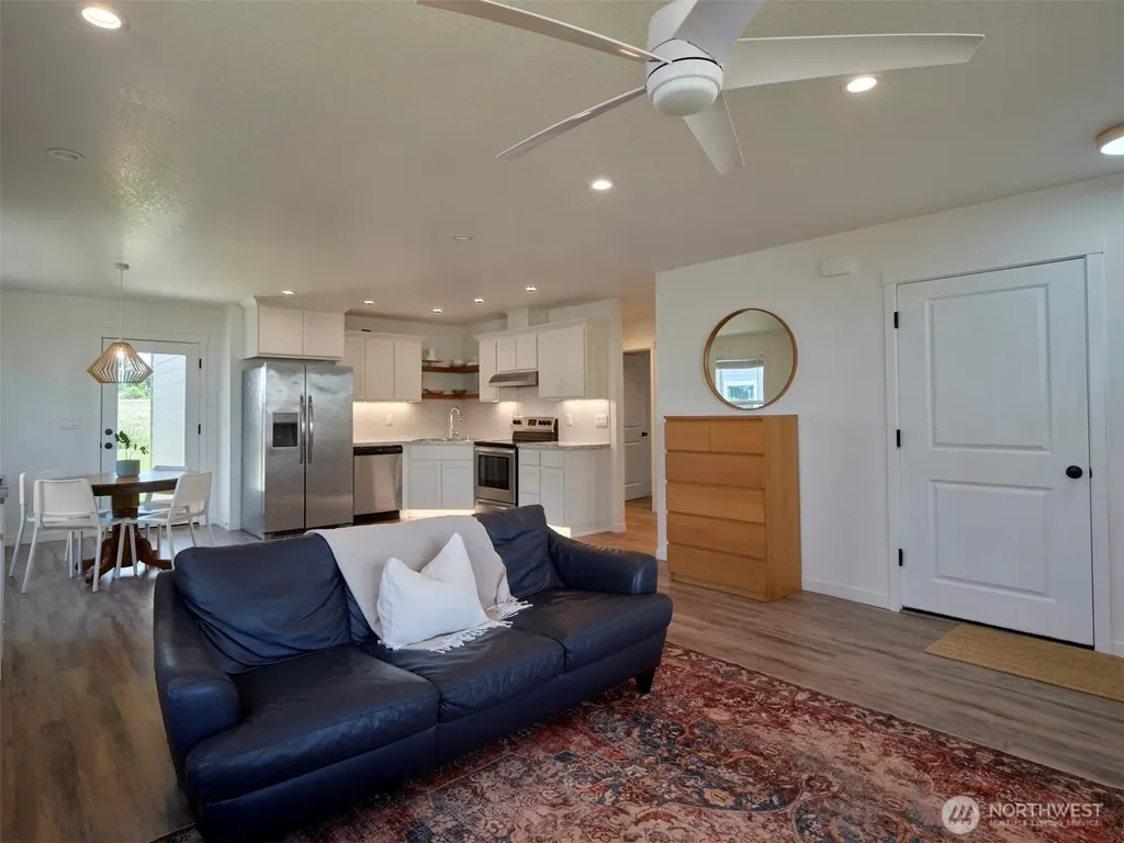 410 Cardinal Avenue Winlock WA 98596