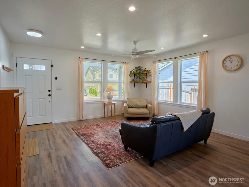 410 Cardinal Avenue Winlock WA 98596