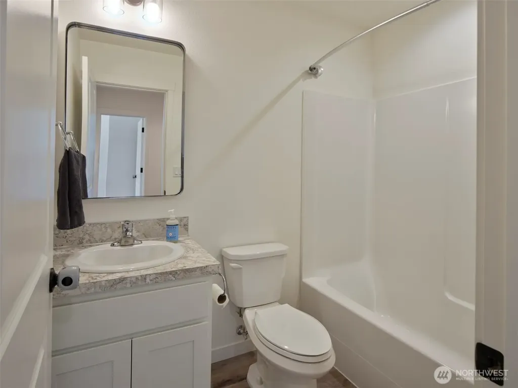 410 Cardinal Avenue Winlock WA 98596