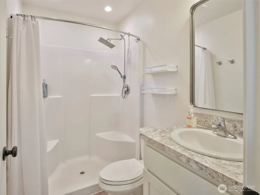 410 Cardinal Avenue Winlock WA 98596