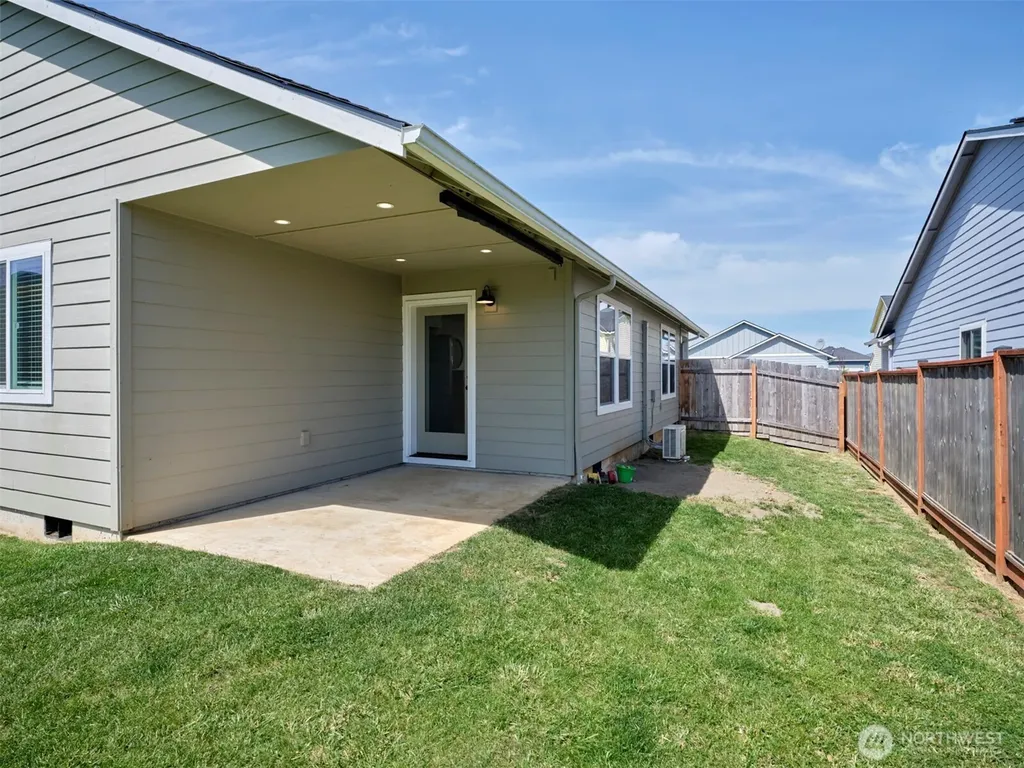 410 Cardinal Avenue Winlock WA 98596