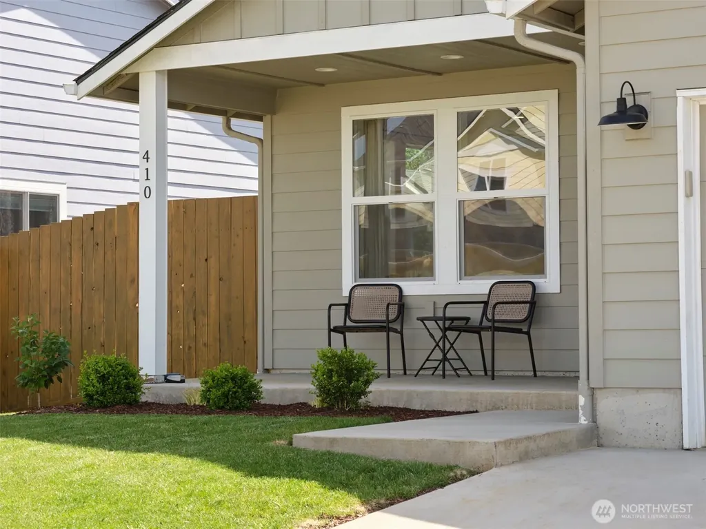 410 Cardinal Avenue Winlock WA 98596