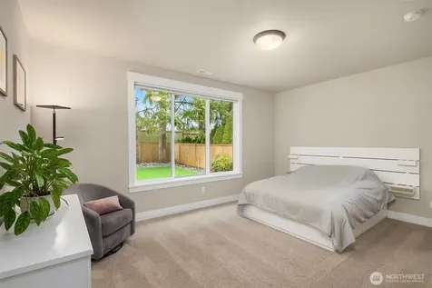 1435 242nd Place SE Bothell WA 98021
