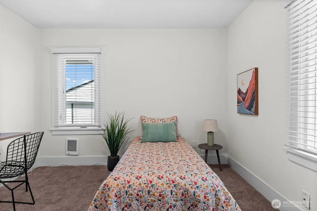 3857 S Park Avenue Tacoma WA 98418