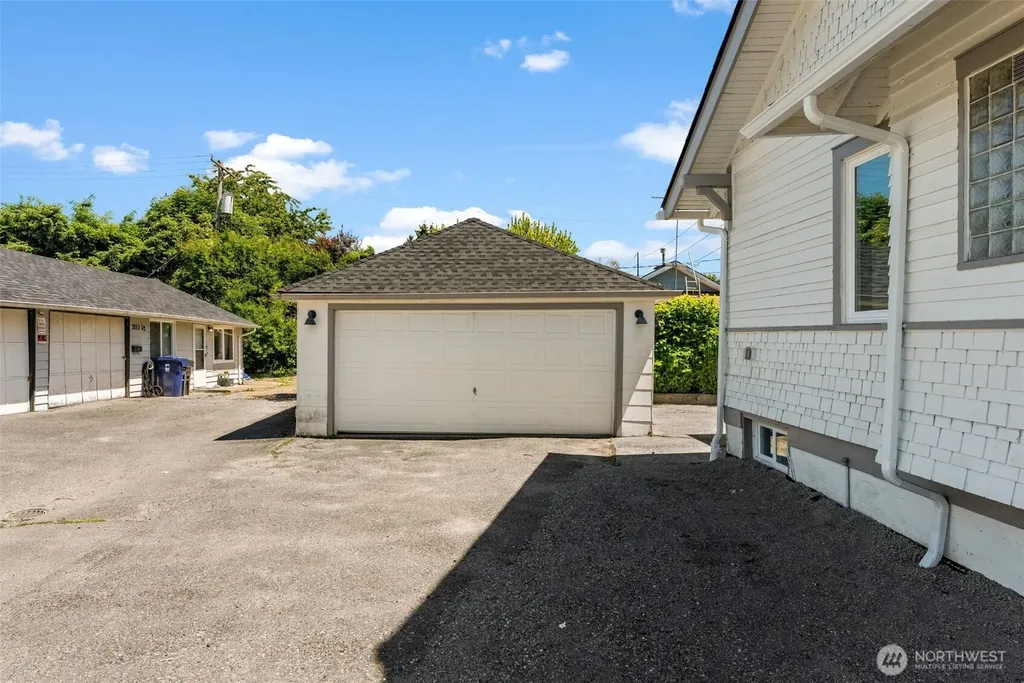 3857 S Park Avenue Tacoma WA 98418