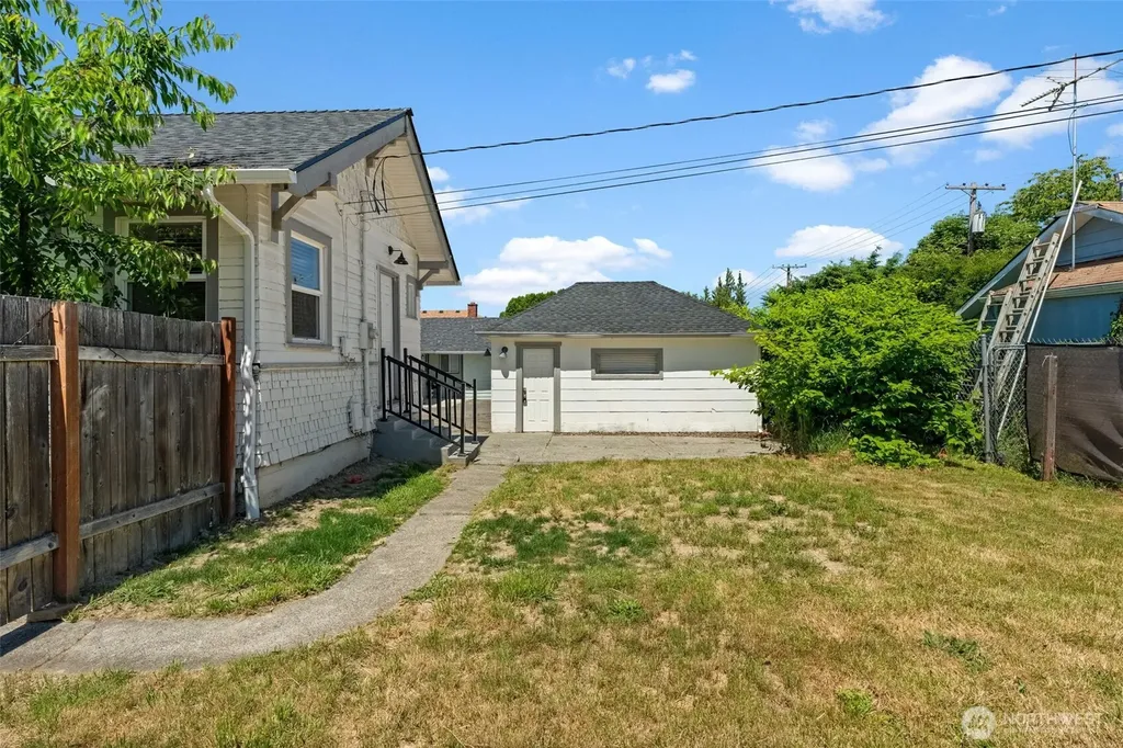 3857 S Park Avenue Tacoma WA 98418
