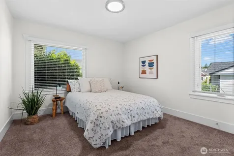 3857 S Park Avenue Tacoma WA 98418
