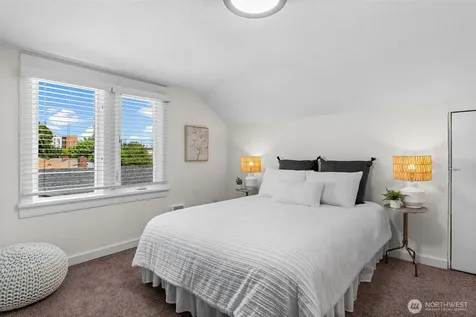 3857 S Park Avenue Tacoma WA 98418