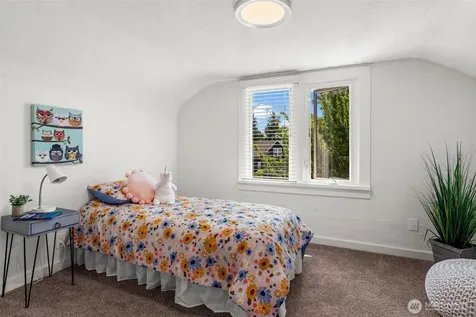 3857 S Park Avenue Tacoma WA 98418