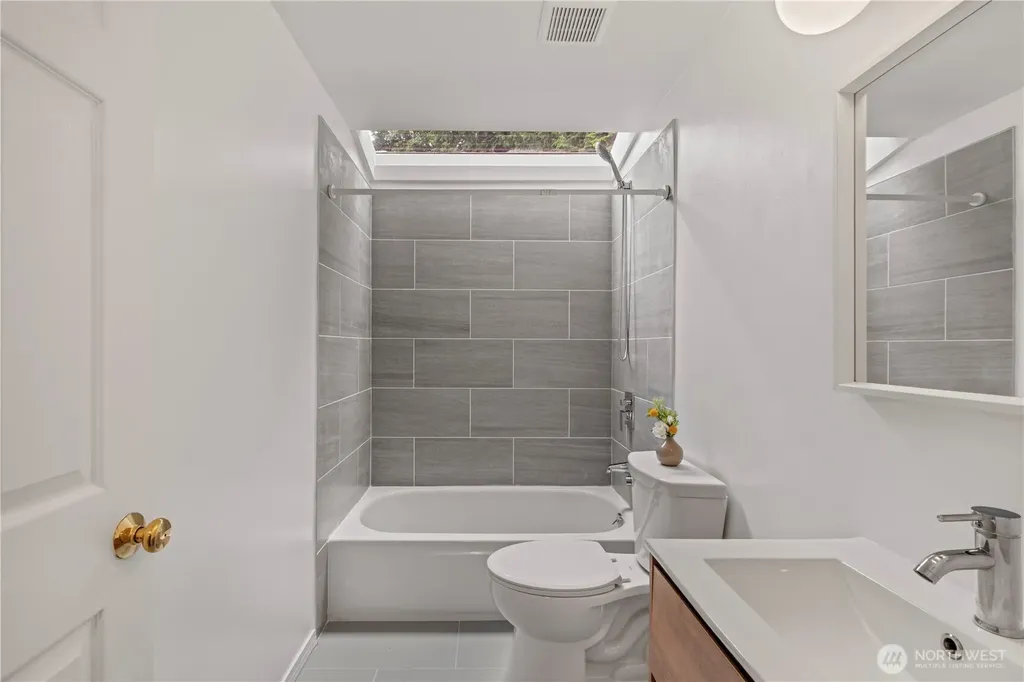 4649 189th Place SE Issaquah WA 98027
