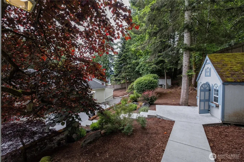 4649 189th Place SE Issaquah WA 98027