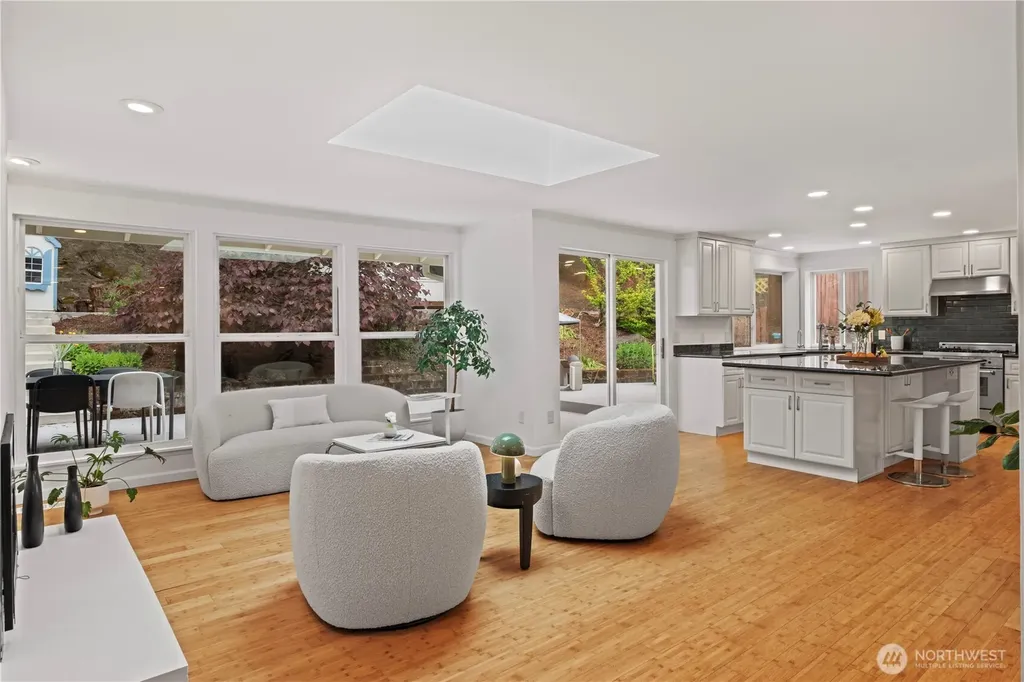 4649 189th Place SE Issaquah WA 98027