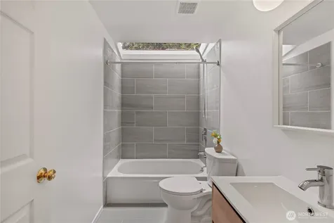 4649 189th Place SE Issaquah WA 98027