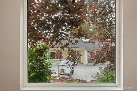 4649 189th Place SE Issaquah WA 98027