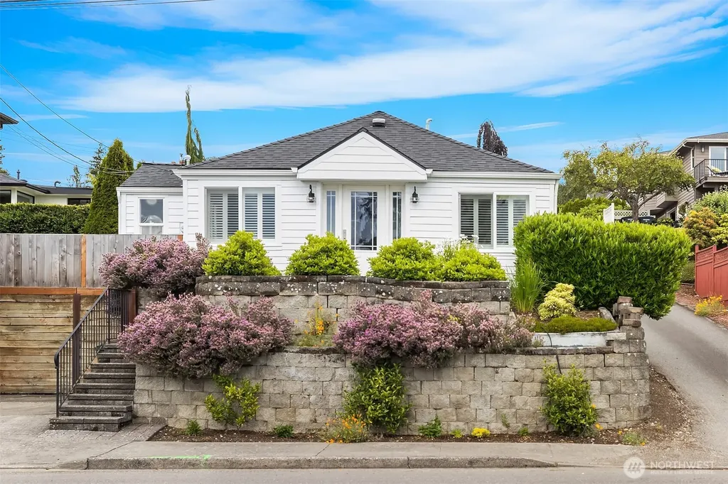 103 8th Avenue S Edmonds WA 98020