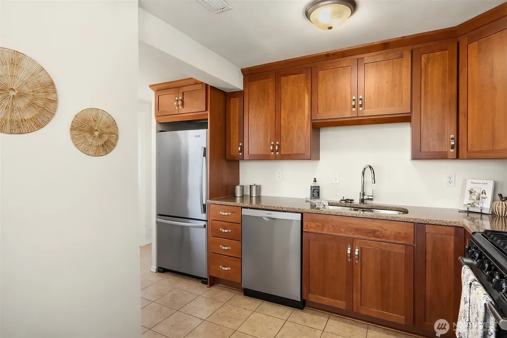 103 8th Avenue S Edmonds WA 98020