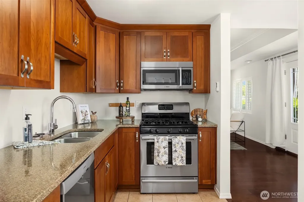 103 8th Avenue S Edmonds WA 98020